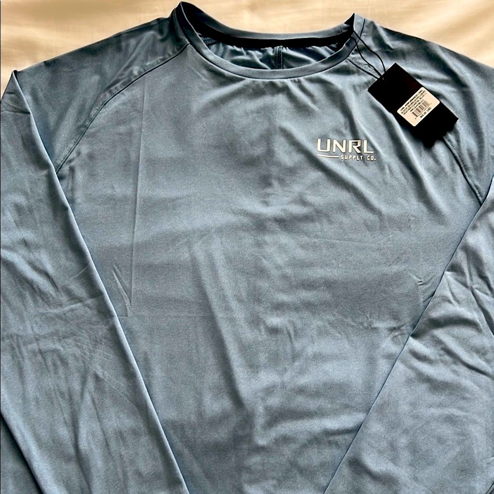 Long Sleeve Blue Tee with Crew Neck and Soft Fabric